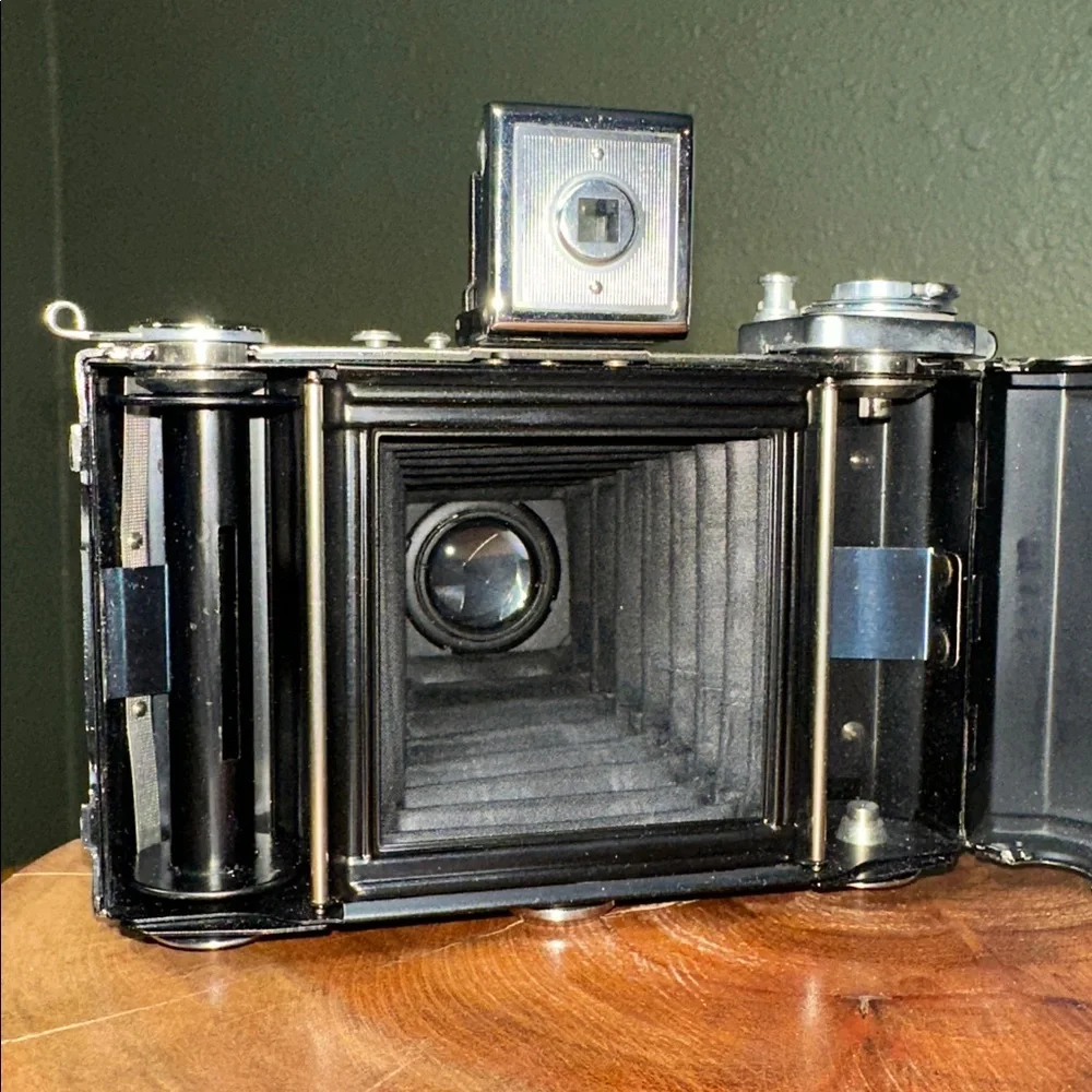 Zeiss Ikon Ikonta 521/16 Folding Camera